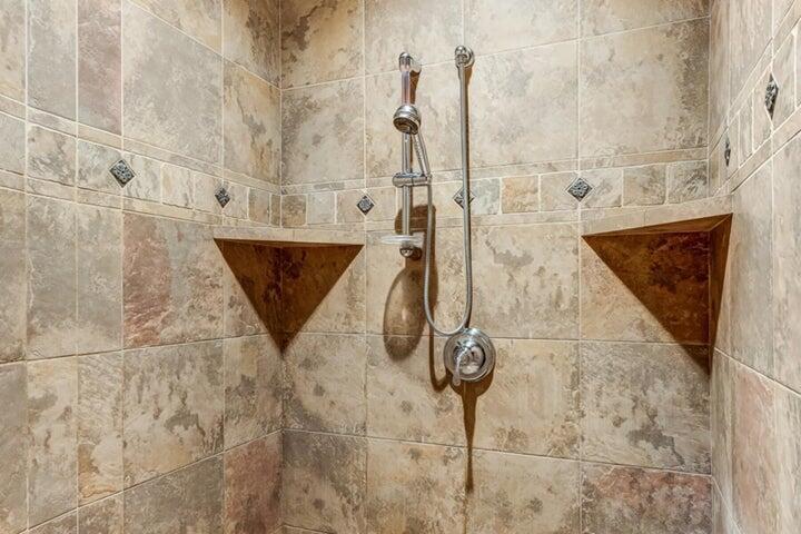 7th Mtn Golf Village - Residential