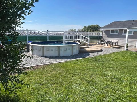 Tiny photo for 87722 Pinion Lane, Christmas Valley, OR 97641 (MLS # 220214331)