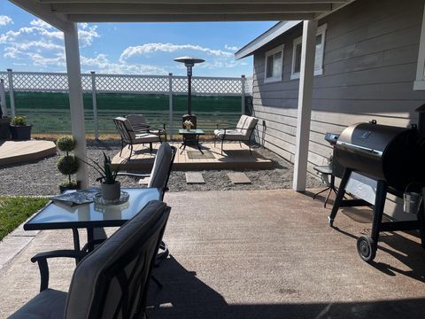 Tiny photo for 87722 Pinion Lane, Christmas Valley, OR 97641 (MLS # 220214331)