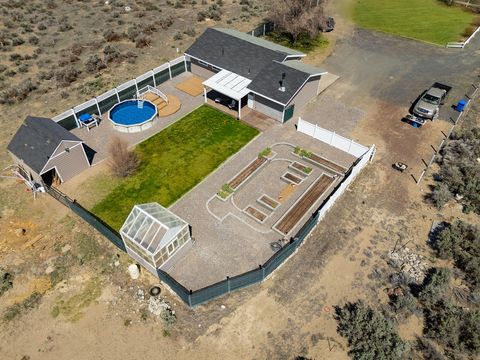 Tiny photo for 87722 Pinion Lane, Christmas Valley, OR 97641 (MLS # 220214331)