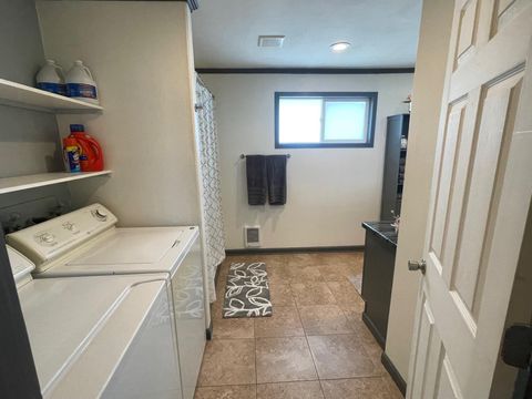 Tiny photo for 87722 Pinion Lane, Christmas Valley, OR 97641 (MLS # 220214331)