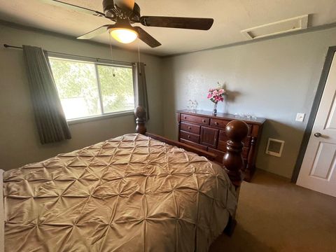 Tiny photo for 87722 Pinion Lane, Christmas Valley, OR 97641 (MLS # 220214331)