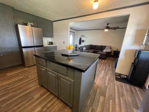 Tiny photo for 87722 Pinion Lane, Christmas Valley, OR 97641 (MLS # 220214331)