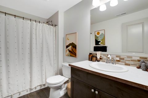 Tiny photo for 2378 NW Kingwood Avenue, Redmond, OR 97756 (MLS # 220217737)