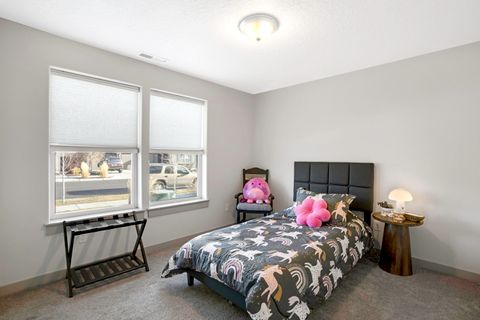 Tiny photo for 2378 NW Kingwood Avenue, Redmond, OR 97756 (MLS # 220217737)