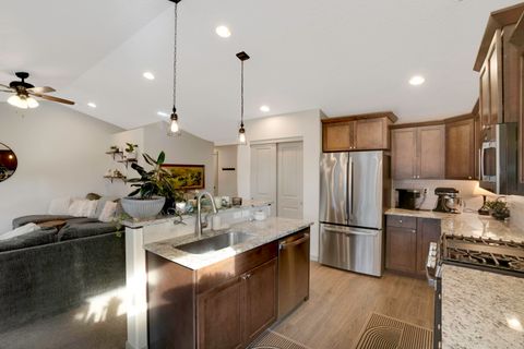 Tiny photo for 2378 NW Kingwood Avenue, Redmond, OR 97756 (MLS # 220217737)