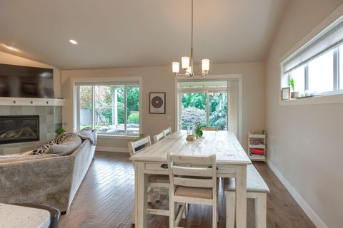 Tiny photo for 4040 Crystal Springs Drive, Medford, OR 97504 (MLS # 220215572)