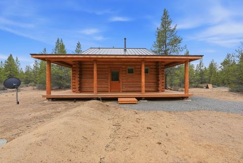 Tiny photo for 54270 Huntington Road, La Pine, OR 97739 (MLS # 220219337)