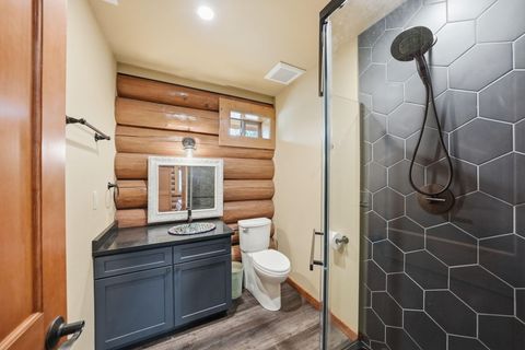 Tiny photo for 54270 Huntington Road, La Pine, OR 97739 (MLS # 220219337)