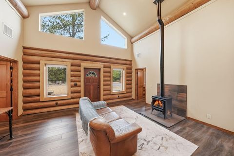 Tiny photo for 54270 Huntington Road, La Pine, OR 97739 (MLS # 220219337)