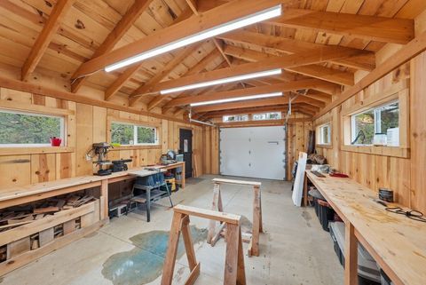 Tiny photo for 54270 Huntington Road, La Pine, OR 97739 (MLS # 220219337)