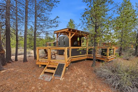 Tiny photo for 54270 Huntington Road, La Pine, OR 97739 (MLS # 220219337)