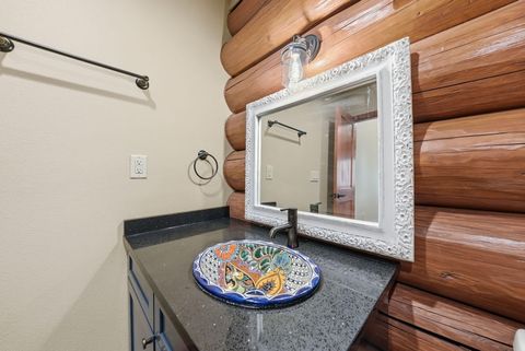 Tiny photo for 54270 Huntington Road, La Pine, OR 97739 (MLS # 220219337)