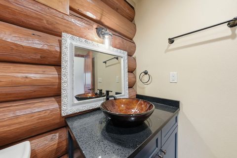 Tiny photo for 54270 Huntington Road, La Pine, OR 97739 (MLS # 220219337)