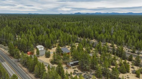 Tiny photo for 54270 Huntington Road, La Pine, OR 97739 (MLS # 220219337)