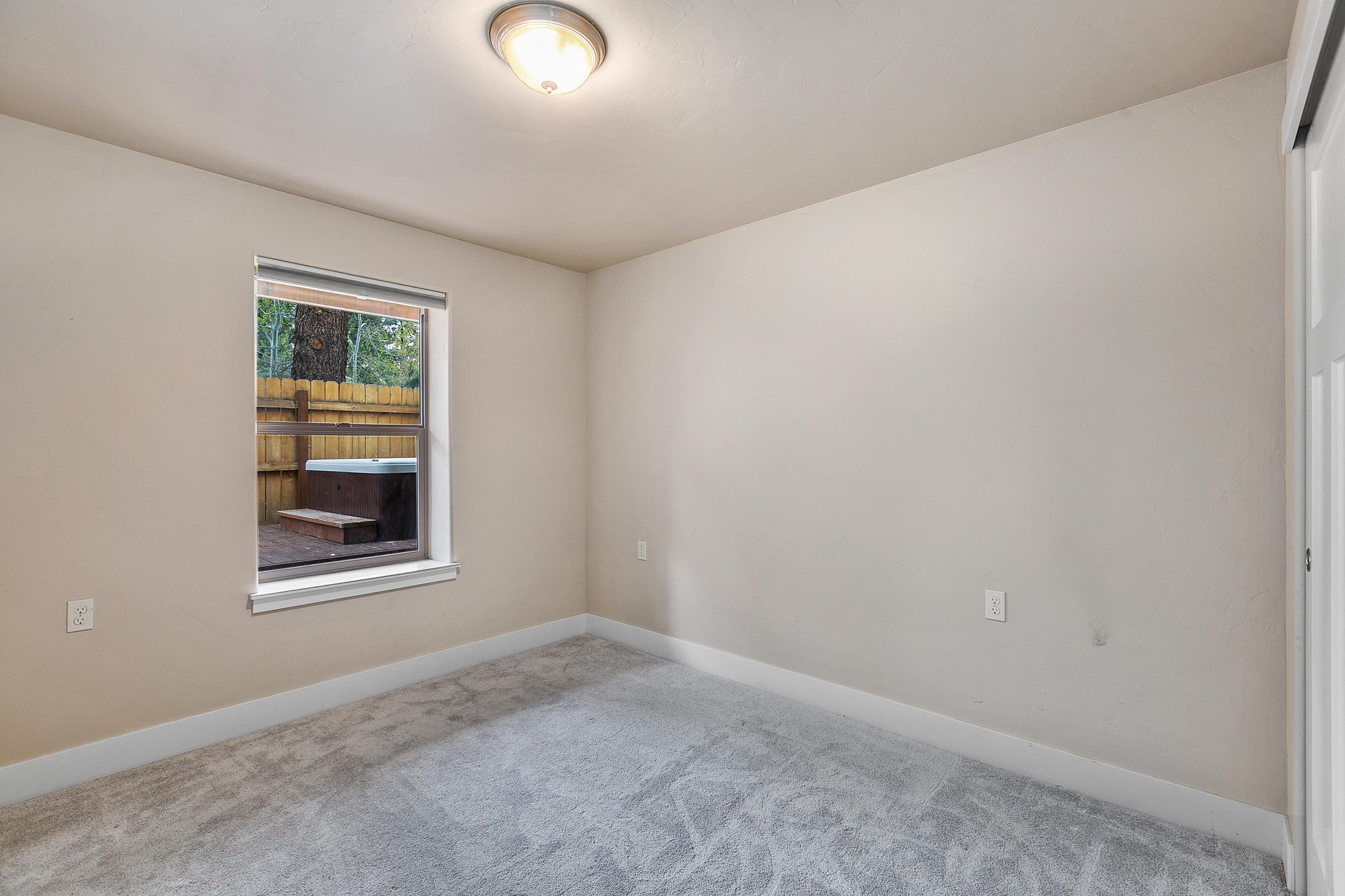 Lavacrest - Residential