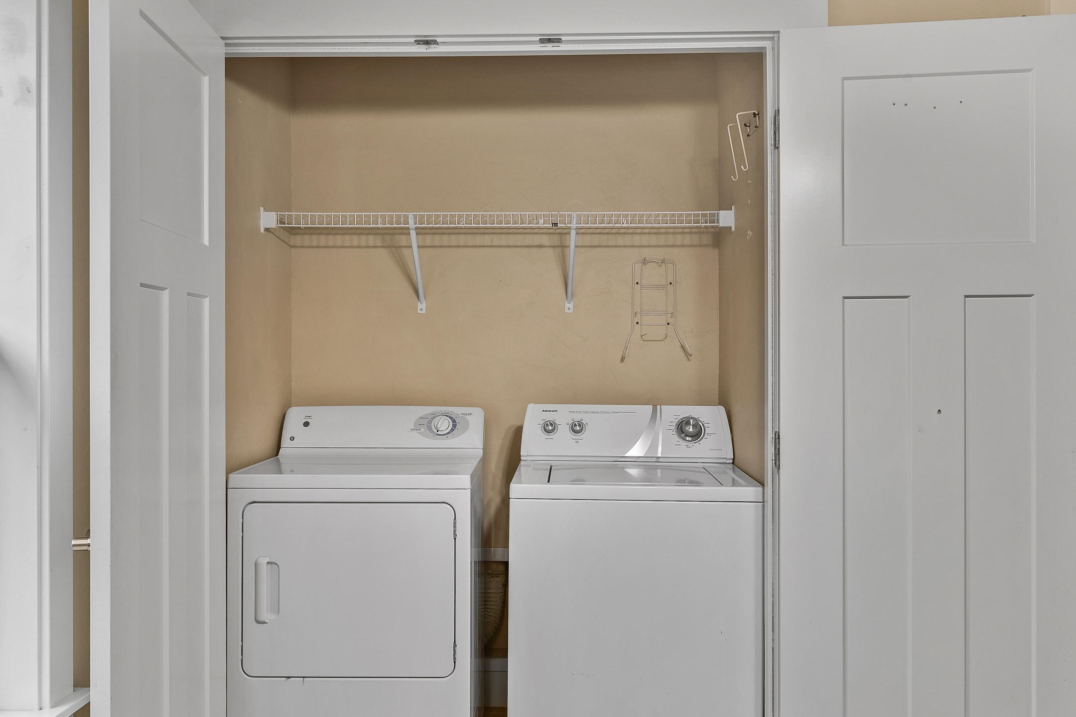 Lavacrest - Residential