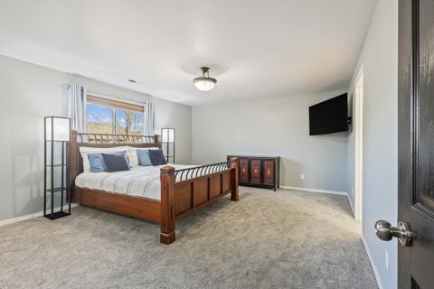 Tiny photo for 21182 Desert Skies Place, Bend, OR 97702 (MLS # 220213769)