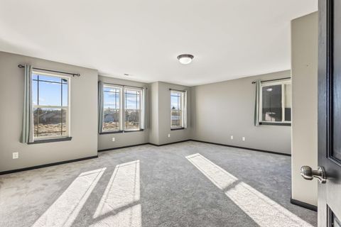 Tiny photo for 21182 Desert Skies Place, Bend, OR 97702 (MLS # 220213769)