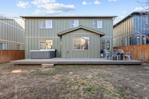 Tiny photo for 21182 Desert Skies Place, Bend, OR 97702 (MLS # 220213769)
