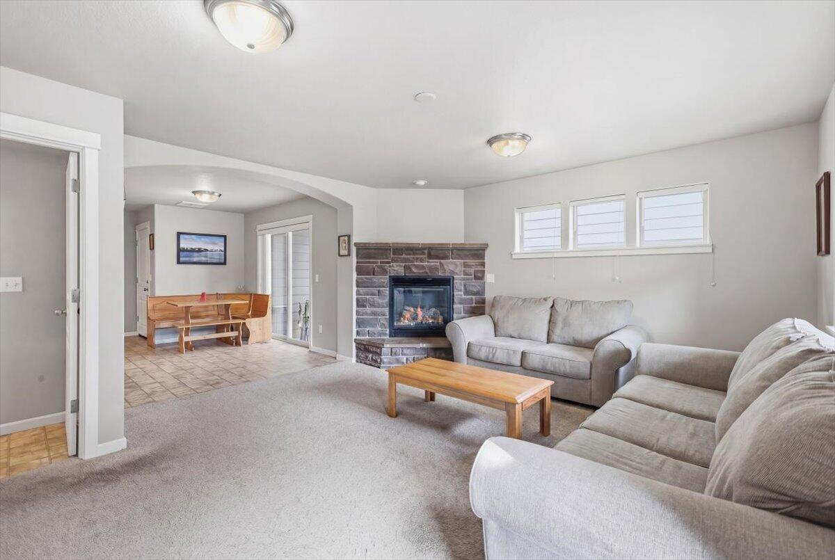 437 NW 27th Street