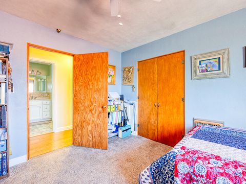 Tiny photo for 4650 Lower Klamath Lake Road, Klamath Falls, OR 97603 (MLS # 220211271)