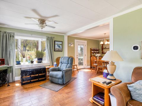 Tiny photo for 4650 Lower Klamath Lake Road, Klamath Falls, OR 97603 (MLS # 220211271)