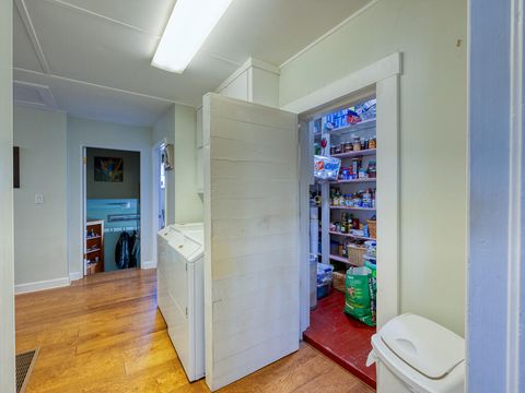 Tiny photo for 4650 Lower Klamath Lake Road, Klamath Falls, OR 97603 (MLS # 220211271)