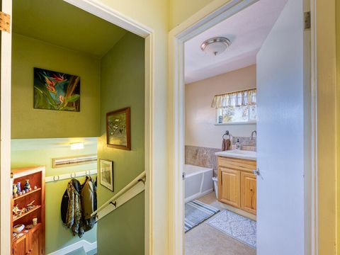 Tiny photo for 4650 Lower Klamath Lake Road, Klamath Falls, OR 97603 (MLS # 220211271)