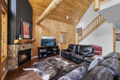 Tiny photo for 8811 Cliff Swallow Drive, Redmond, OR 97756 (MLS # 220217641)