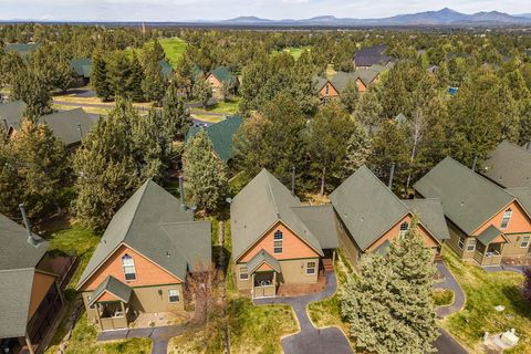 Tiny photo for 8811 Cliff Swallow Drive, Redmond, OR 97756 (MLS # 220217641)