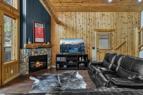 Tiny photo for 8811 Cliff Swallow Drive, Redmond, OR 97756 (MLS # 220217641)