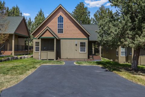 Tiny photo for 8811 Cliff Swallow Drive, Redmond, OR 97756 (MLS # 220217641)