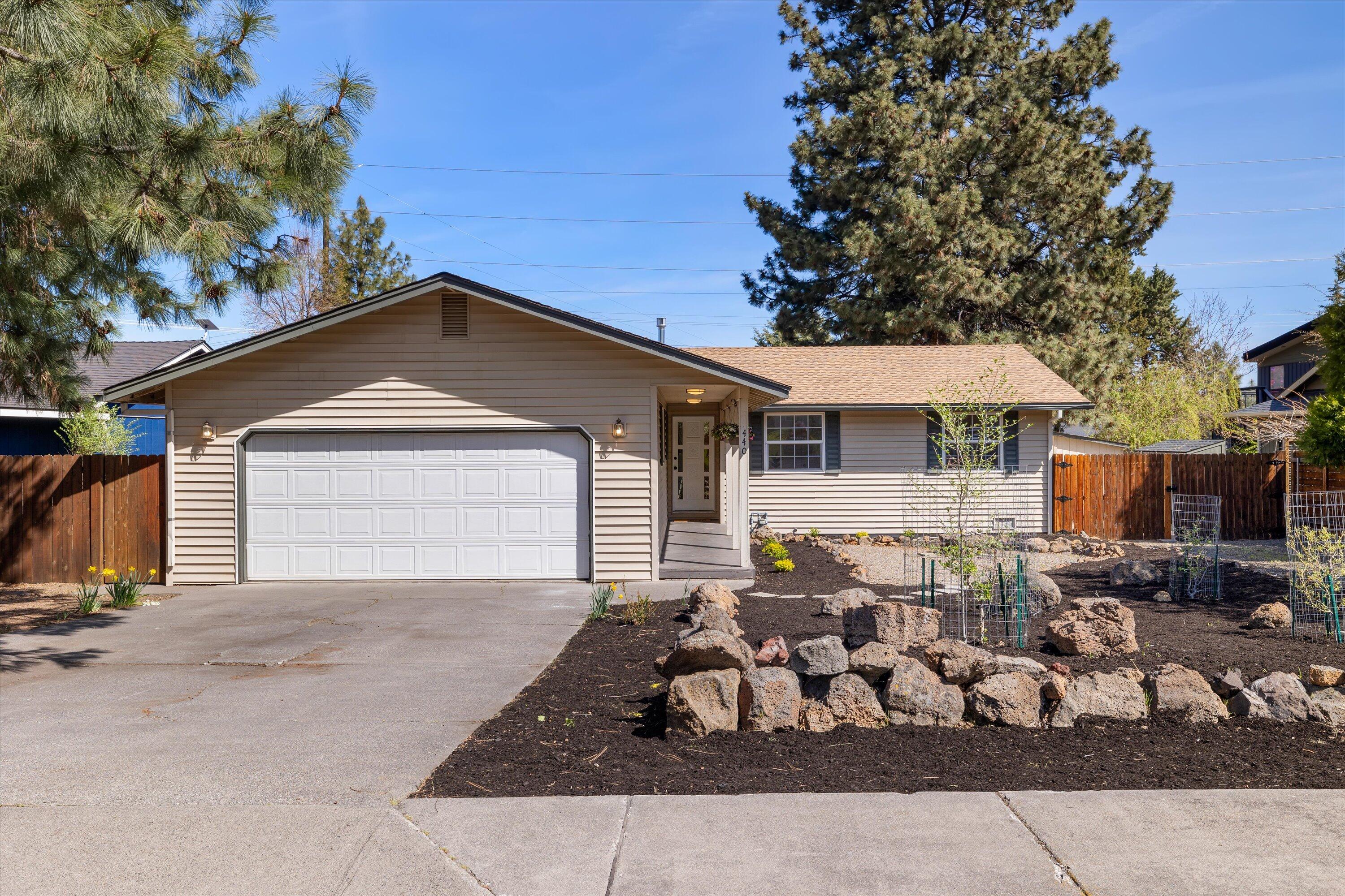 440 SW Blakely Court