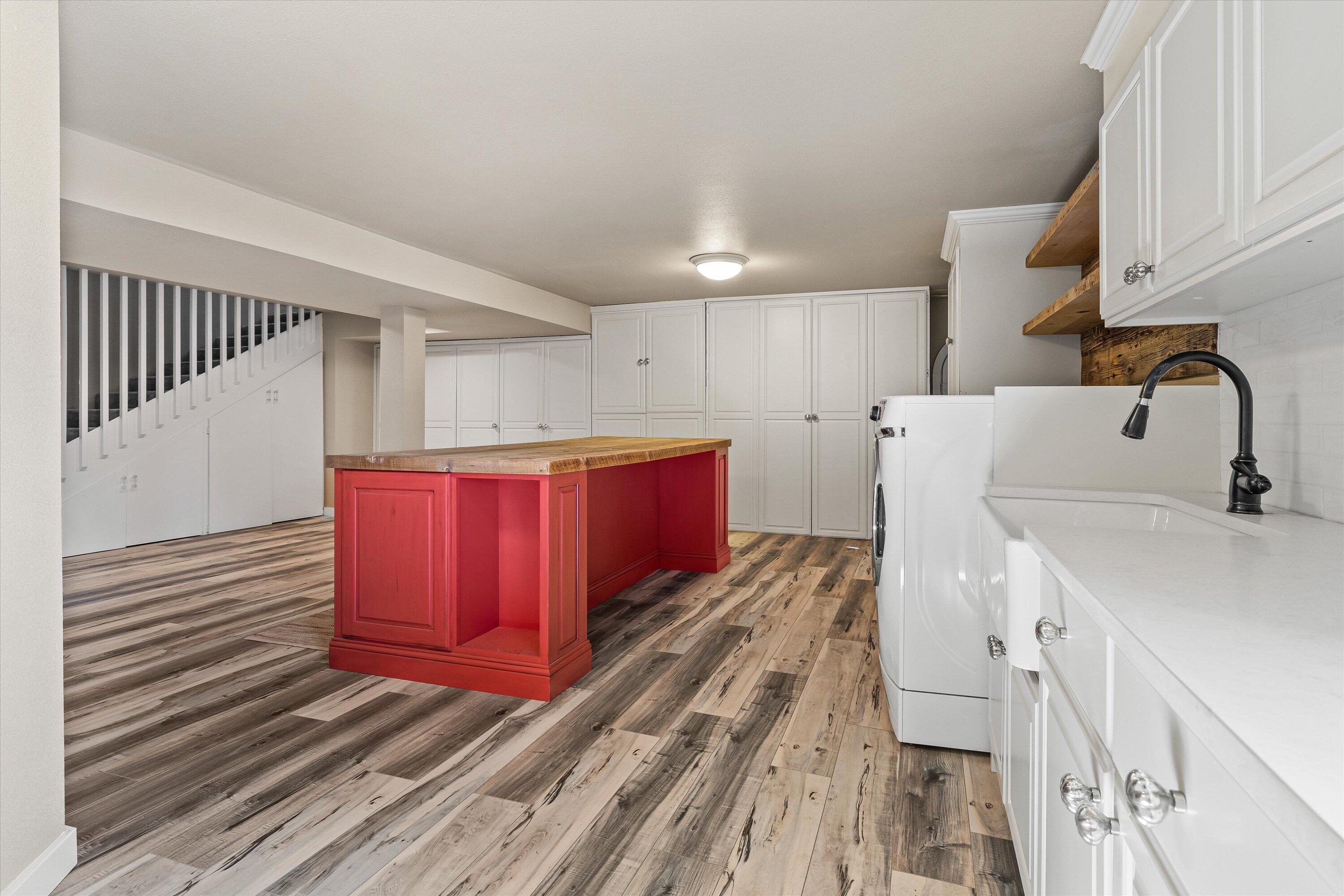 Pinelyn Park - Residential