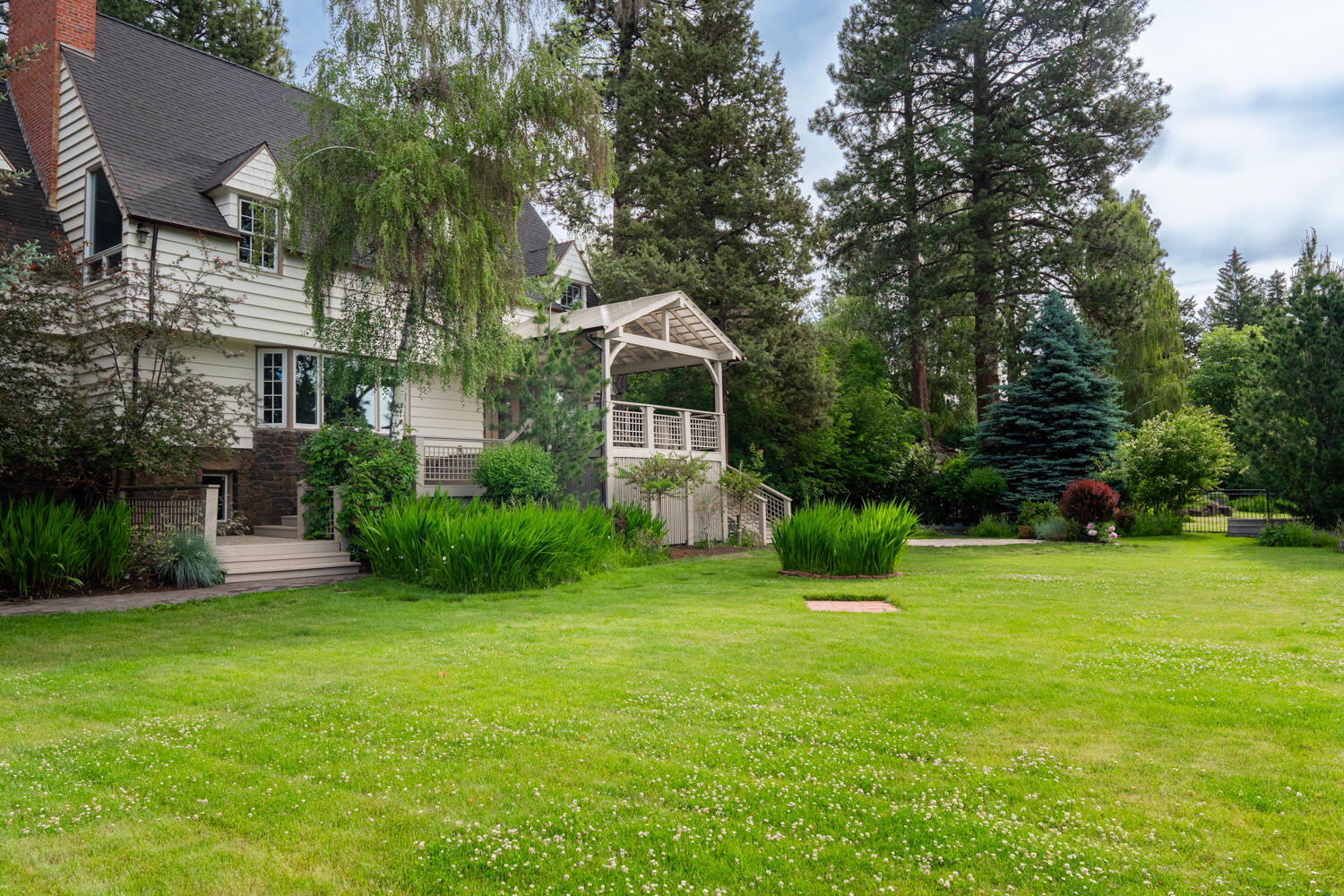 Pinelyn Park - Residential