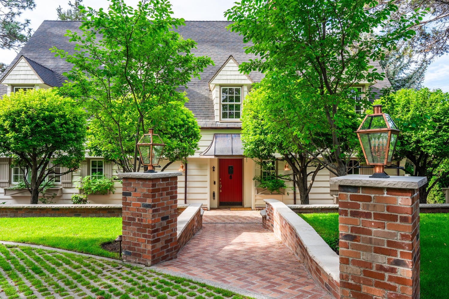 Pinelyn Park - Residential