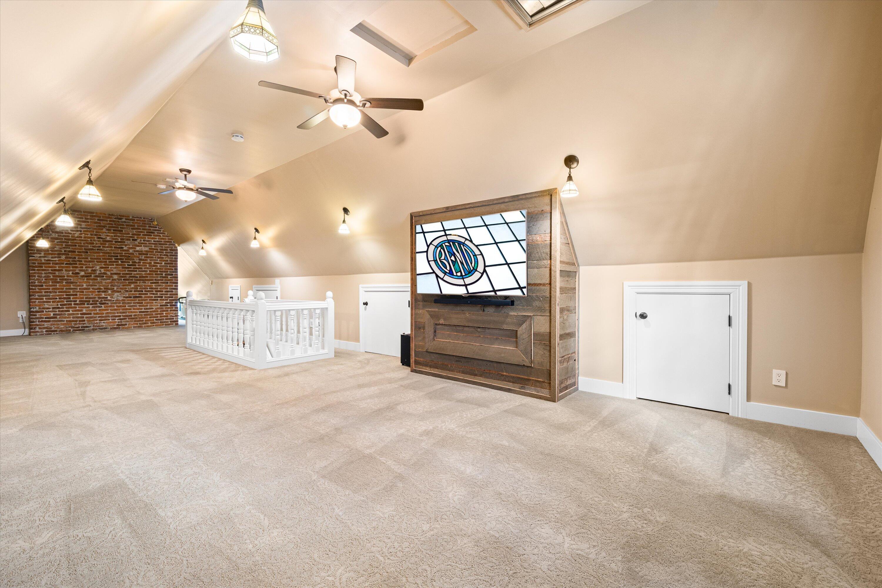 Pinelyn Park - Residential