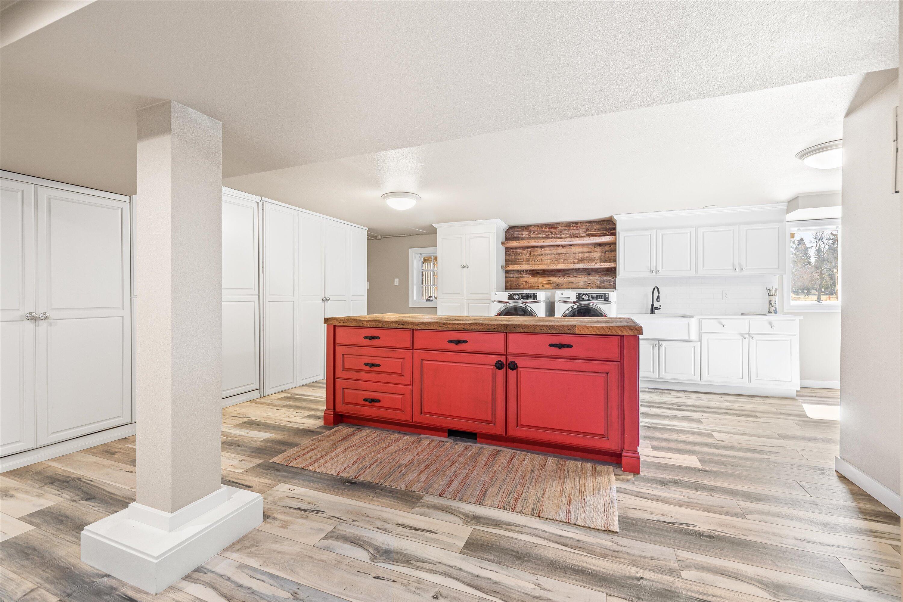 Pinelyn Park - Residential