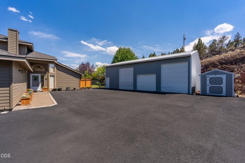 Tiny photo for 1550 NW Galloway Avenue, Terrebonne, OR 97760 (MLS # 220226980)