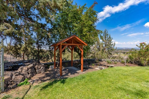 Tiny photo for 1550 NW Galloway Avenue, Terrebonne, OR 97760 (MLS # 220226980)
