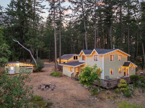 Tiny photo for 11677 Highway 238, Jacksonville, OR 97530 (MLS # 220210304)