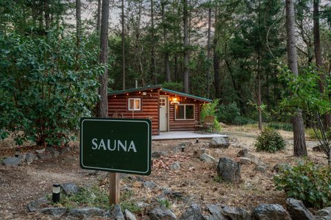 Tiny photo for 11677 Highway 238, Jacksonville, OR 97530 (MLS # 220210304)