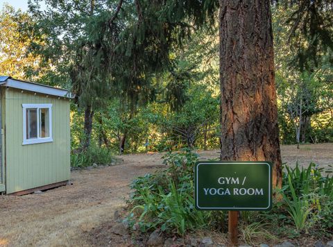 Tiny photo for 11677 Highway 238, Jacksonville, OR 97530 (MLS # 220210304)