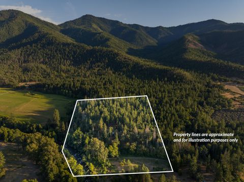 Tiny photo for 11677 Highway 238, Jacksonville, OR 97530 (MLS # 220210304)