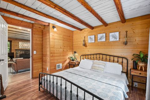 Tiny photo for 11677 Highway 238, Jacksonville, OR 97530 (MLS # 220210304)