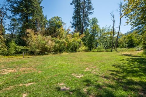 Tiny photo for 11677 Highway 238, Jacksonville, OR 97530 (MLS # 220210304)