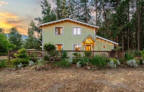 Tiny photo for 11677 Highway 238, Jacksonville, OR 97530 (MLS # 220210304)