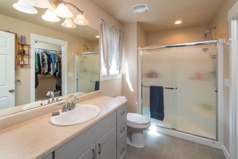 Tiny photo for 541 Sunrise Circle, Metolius, OR 97741 (MLS # 220202192)