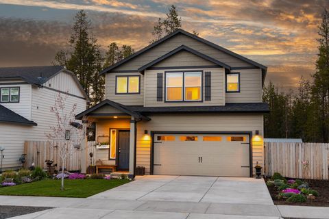 Photo of 16614 Landing Court, La Pine, OR 97739 (MLS # 220220124)